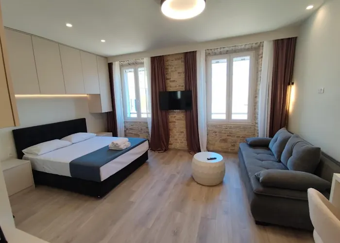 Contessina Freideriki Luxury